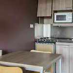 Residencia Universitaria Resa Hernan Cortes