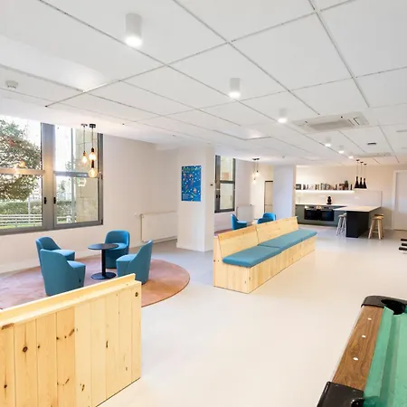 Residencia Universitaria Resa Hernan Cortes * Salamanka