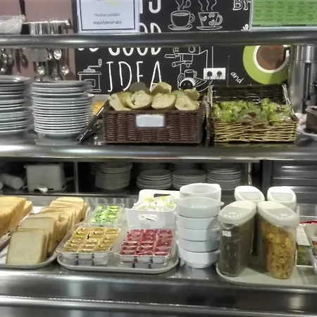 Residencia Universitaria Resa Hernan Cortes