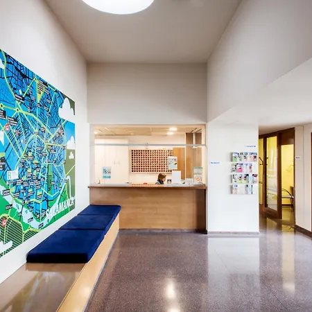 Residencia Universitaria Resa Hernan Cortes