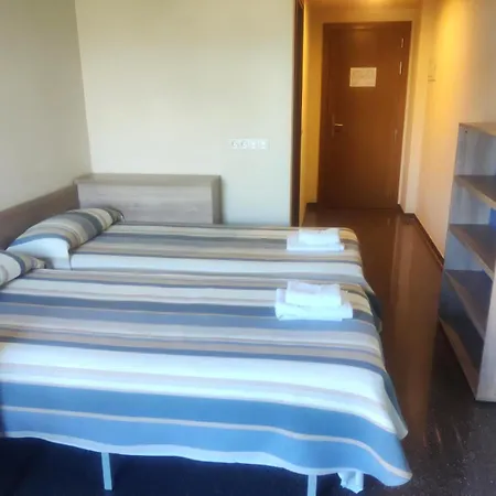 Residencia Universitaria Resa Hernan Cortes