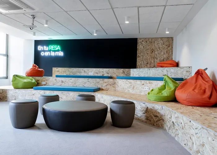 Residencia Universitaria Resa Hernan Cortes