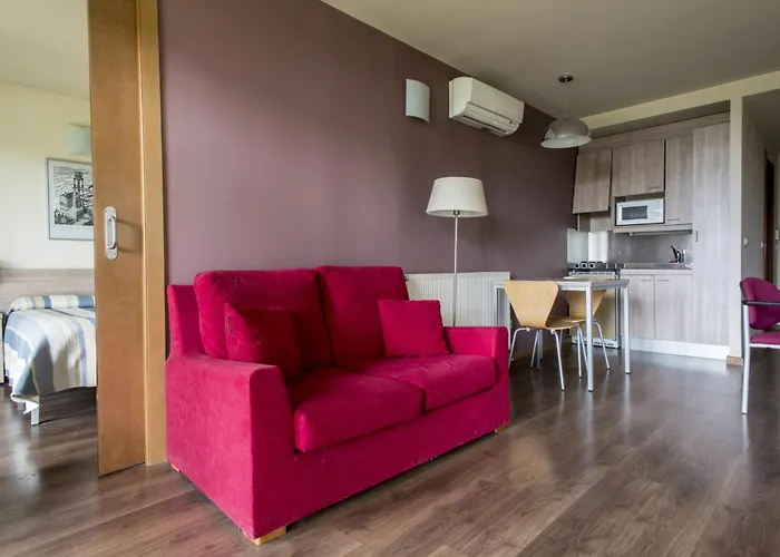 Residencia Universitaria Resa Hernan Cortes * Salamanca